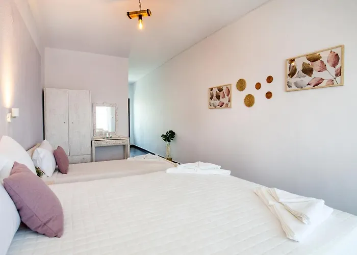 Mani's Skala Sotiros